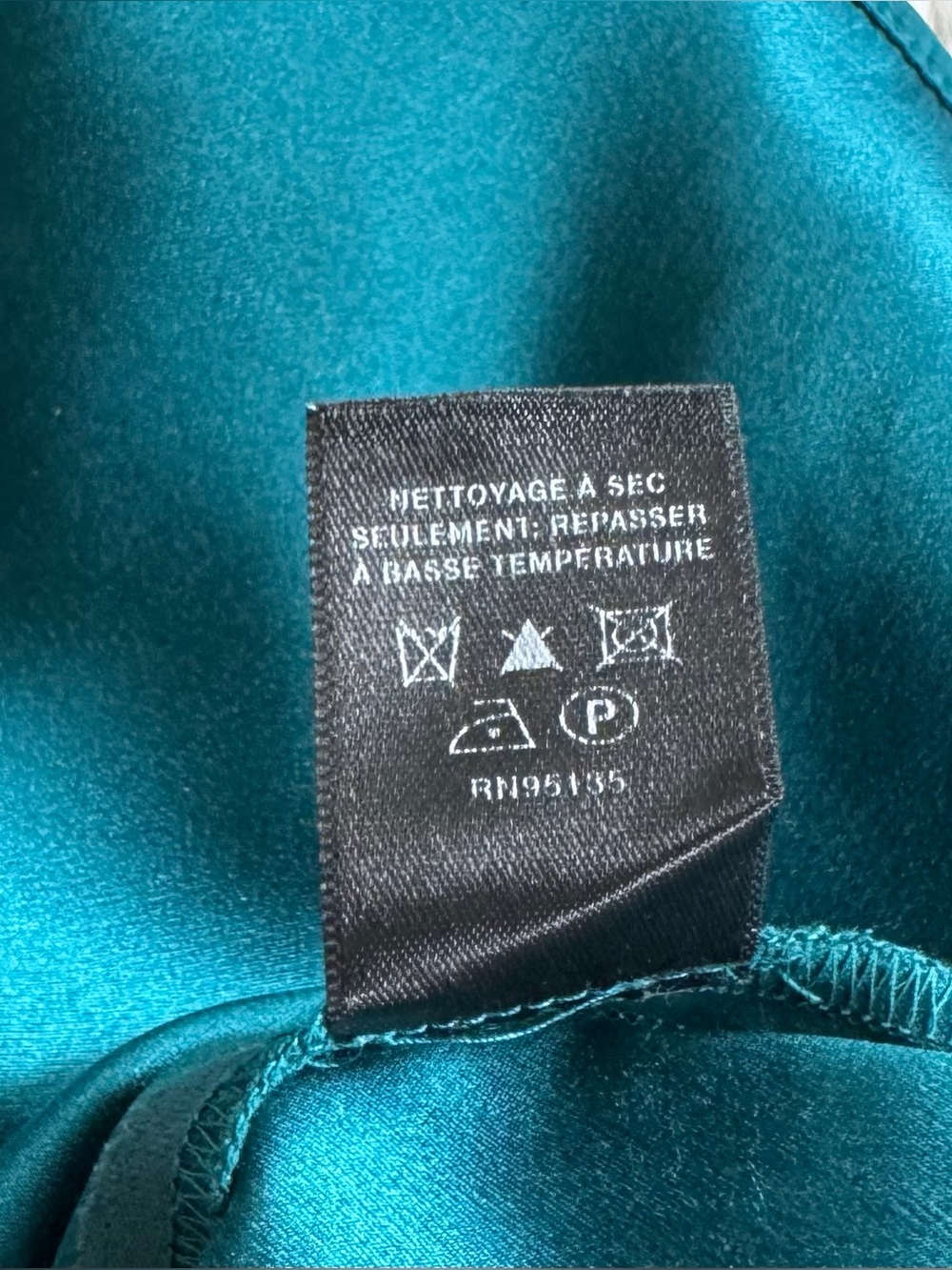 Lafayette 148 100% Silk Theodora Matte Silk Button Blouse M - Picture 9 of 9
